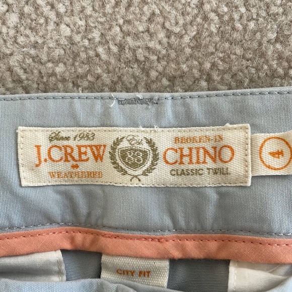 Womens Jcrew Bermuda shorts - Picture 2 of 3